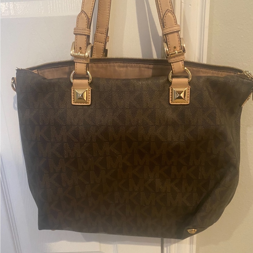 MICHAEL KORS shoulder tote purse
